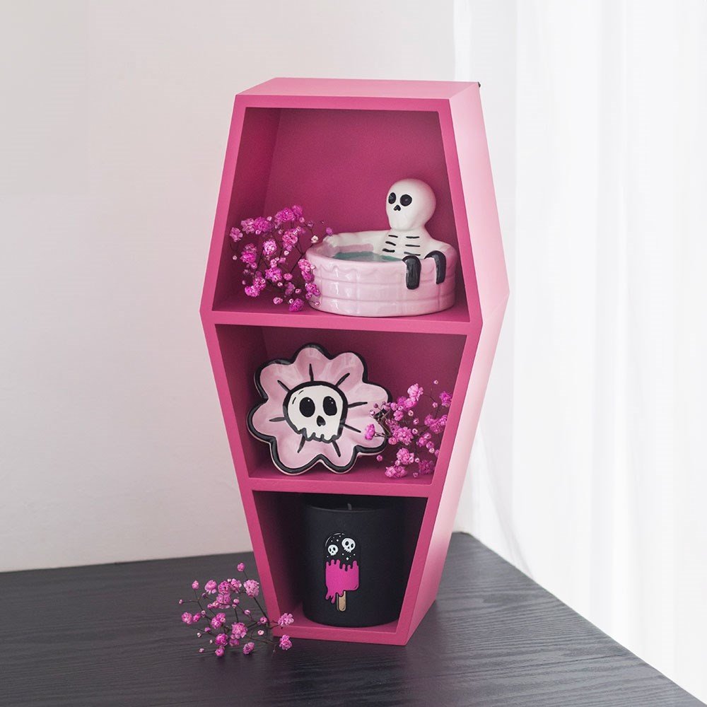 Something Different - Small Hot Pink Coffin Vitrinenschränke - Rosa